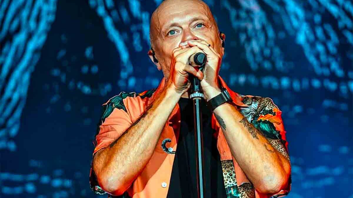 Max Pezzali raddoppia: il tour “Max Forever – Gli anni d’oro” si allunga