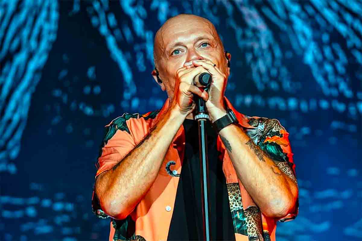Max Pezzali raddoppia: il tour “Max Forever – Gli anni d’oro” si allunga