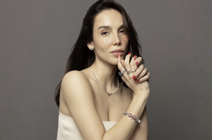 Paola Di Benedetto, chi è la conduttrice del Radio Zeta Future Hits: età, carriera, Fedez, fidanzato famoso