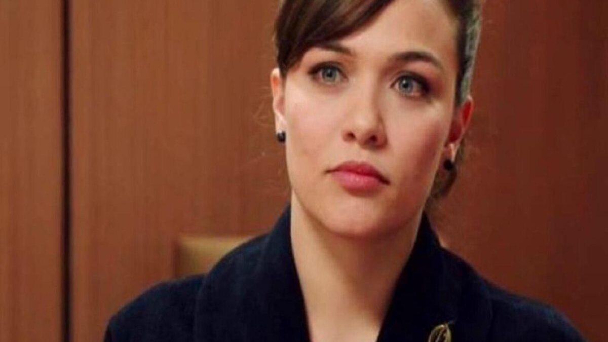 Il Paradiso delle Signore, Marta travolta da uno scandalo va via da Milano? Il futuro in bilico della Guarnieri