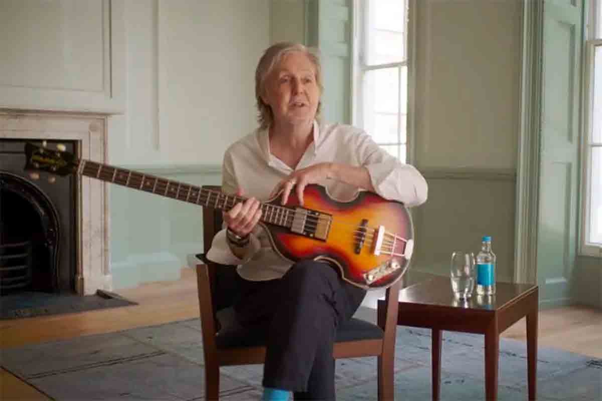 Paul McCartney e il suo basso