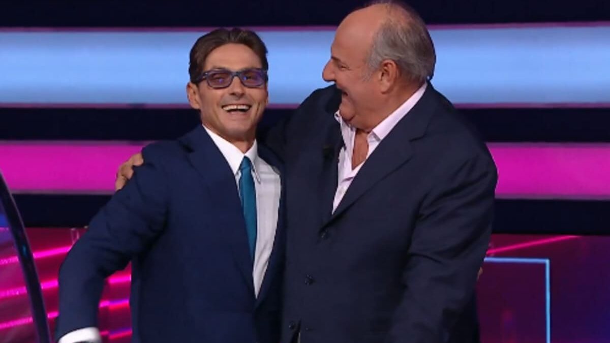 Ascolti Tv, La Ruota della Fortuna batte De Martino e Pier Silvio Berlusconi si presenta in studio