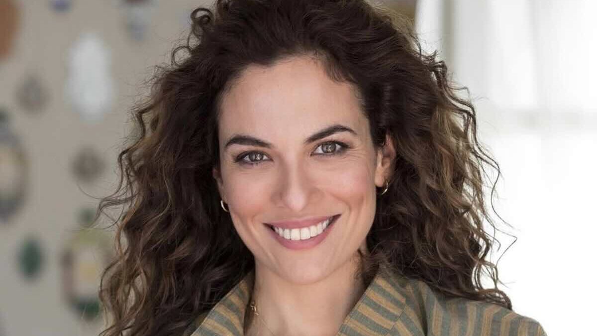 Serena Iansiti: età, dove vive, marito e figli, Centrovetrine, studi. Tutto sull’attrice