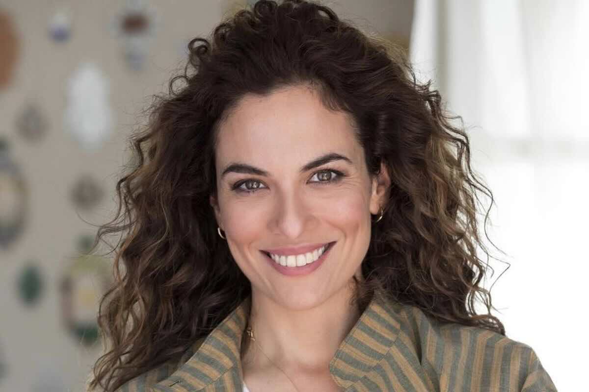 Serena Iansiti: età, dove vive, marito e figli, Centrovetrine, studi. Tutto sull’attrice