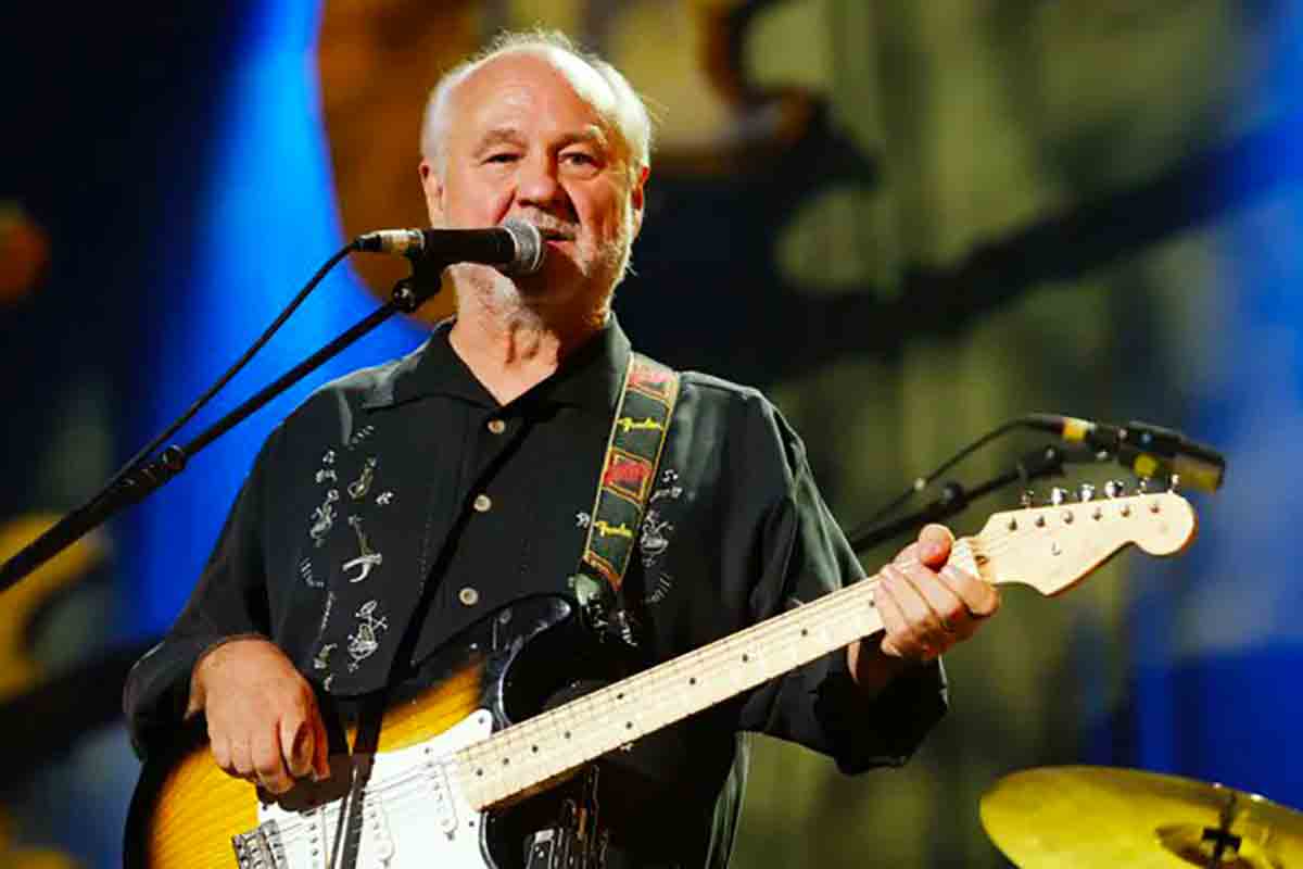 Sonny Curtis, autore di “I Fought the Law” e della sigla di Mary Tyler Moore, è morto a 88 anni