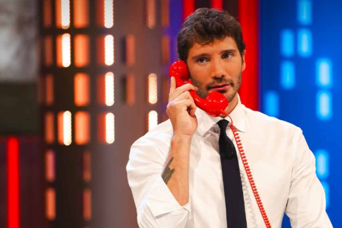 Stefano De Martino, oltre Affari Tuoi: cosa gli manca per essere un riferimento del piccolo schermo