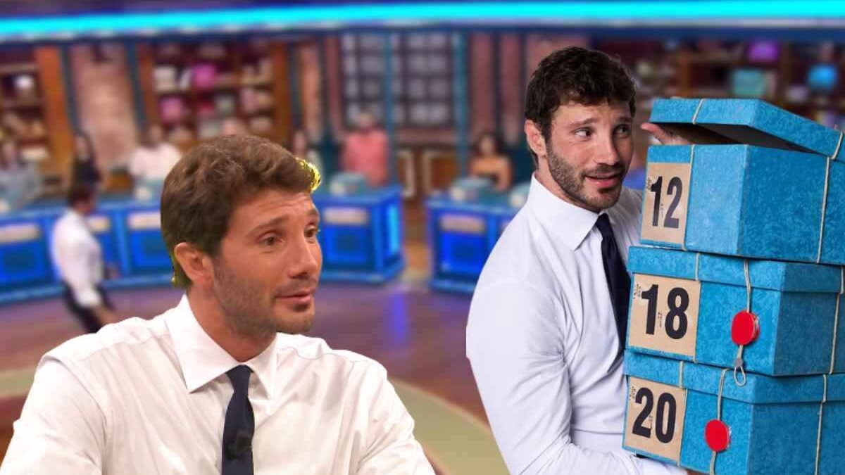 Affari Tuoi, perché Stefano De Martino indossa sempre gli stessi vestiti