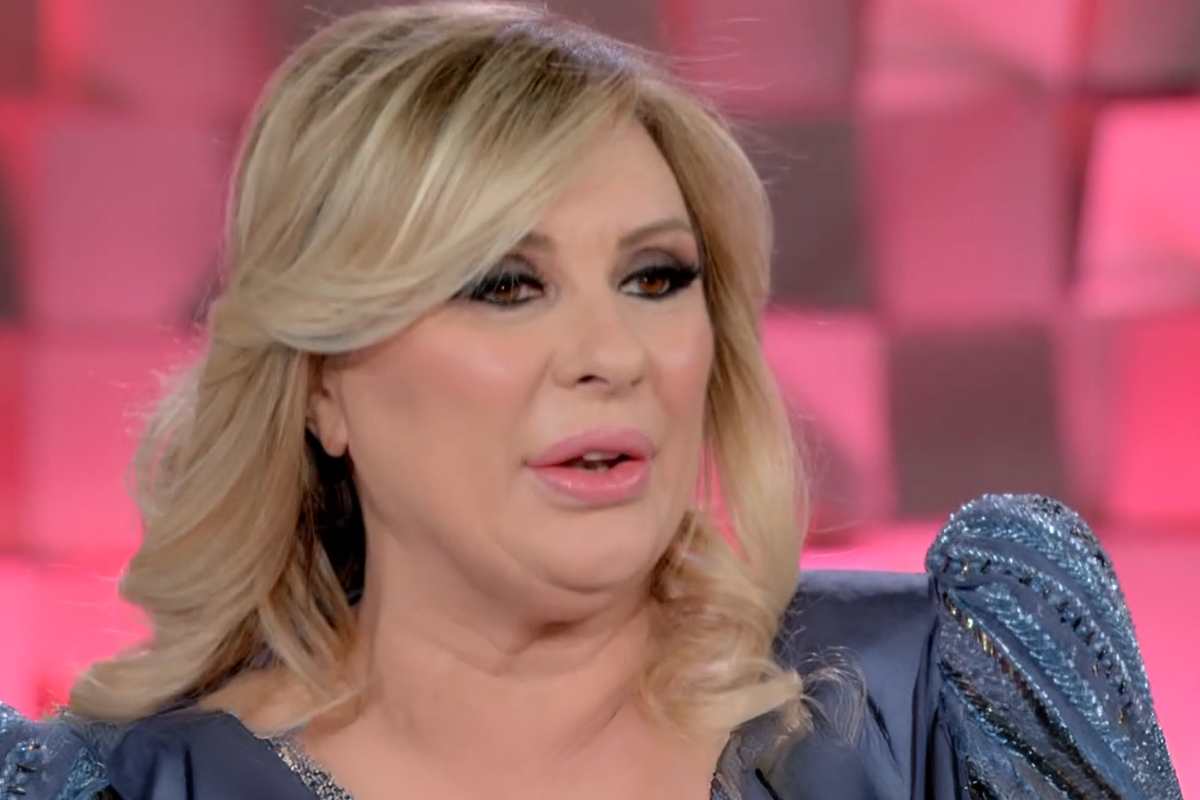 Tina Cipollari: età, dove vive, ex marito e figli, stipendio a Uomini e Donne, dieta