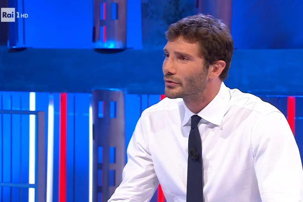 Affari Tuoi, il Dottore offre 200.000 euro, ma lei rifiuta: come è andata a finire (e la reazione di Stefano De Martino)