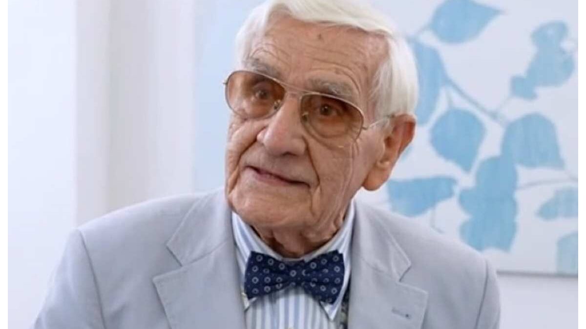 Uomini e Donne, circola sul web la notizia: “È morto il cavaliere Alessandro Rausa”. Ma è una fake news, e arriva il video della smentita.