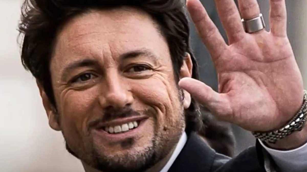 Andrea Giambruno torna in onda. L’indiscrezione e i dettagli sul futuro del giornalista