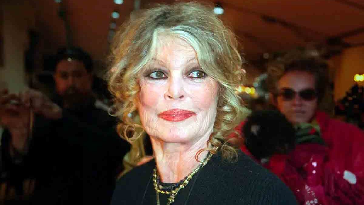 Brigitte Bardot torna a casa dopo l’operazione: “Sto bene, rispettate la mia privacy”