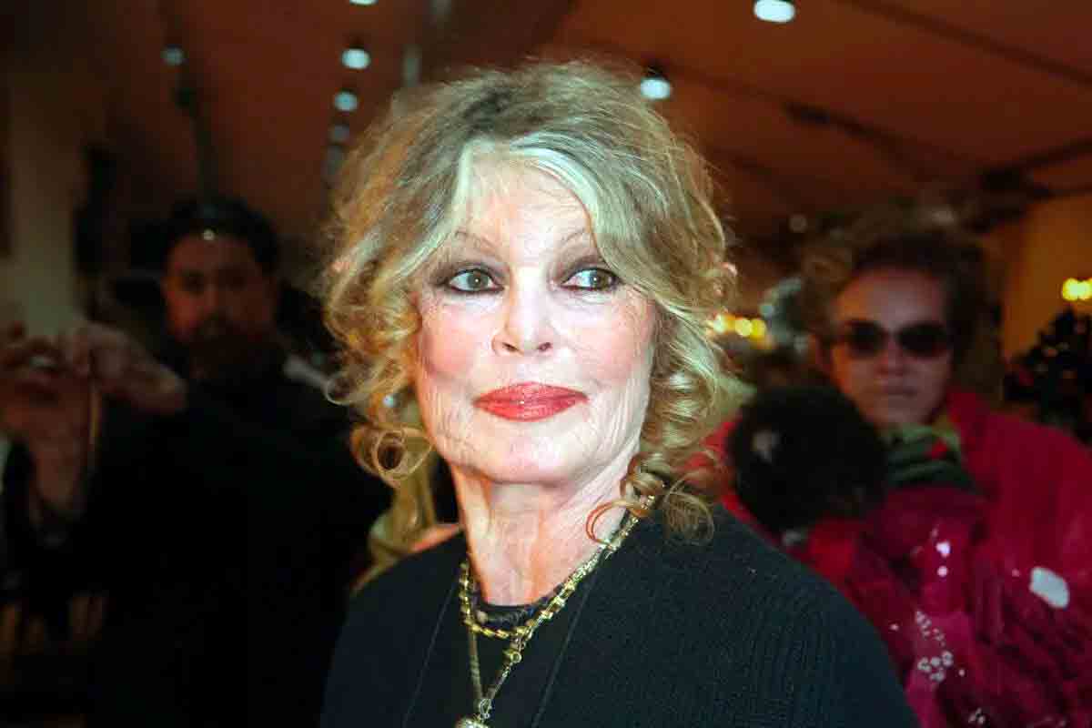Brigitte Bardot torna a casa dopo l’operazione: “Sto bene, rispettate la mia privacy”