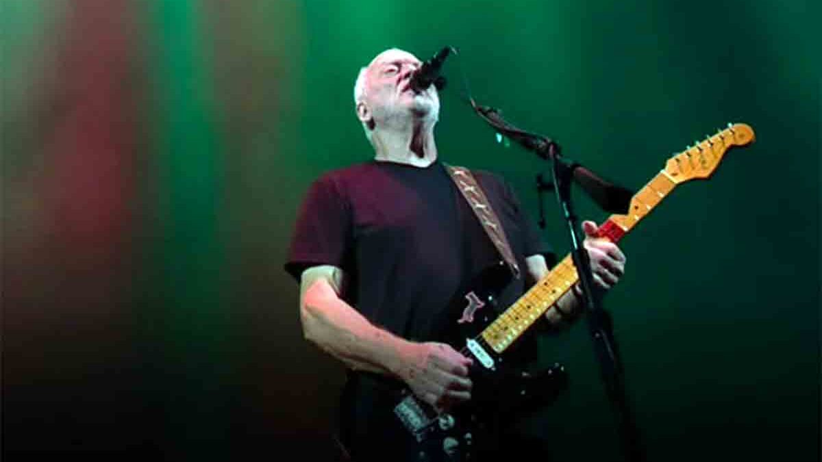 Pink Floyd, David Gilmour chiude con Roger Waters: “Non suonerò mai più con lui”
