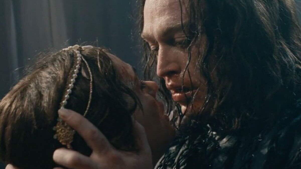 L’altro volto del Conte, “Dracula – L’amore perduto” è oscuro e romantico: è il film più atteso di ottobre