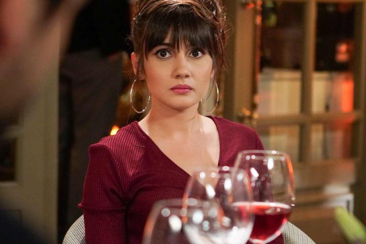 Scandalo a Forbidden Fruit: Zehra in crisi nera, guerra totale tra Zeynep e Alihan. Le anticipazioni