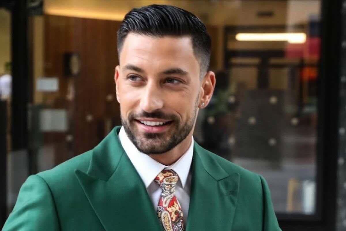 Giovanni Pernice, età, carriera, studi, dove vive, Bianca Guaccero, profilo Instagram, tutto sul ballerino professionista di Ballando con le Stelle