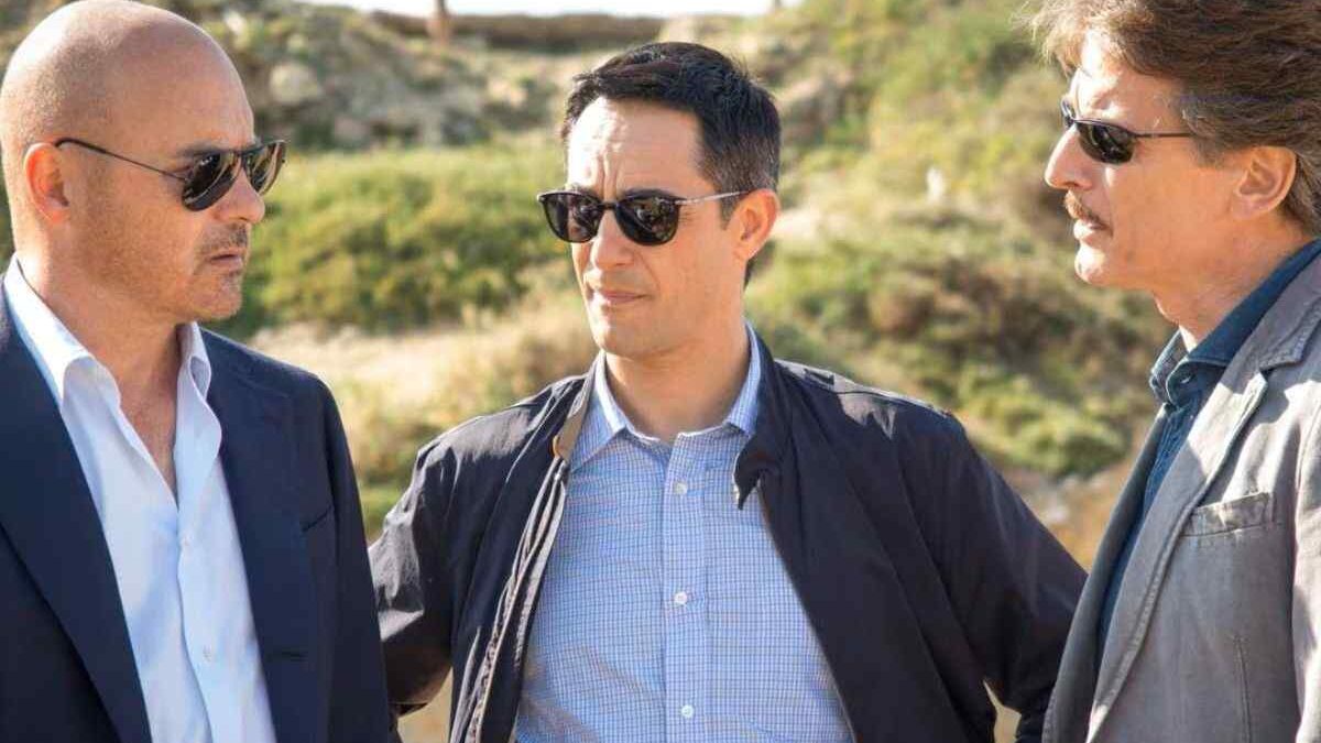 Montalbano vince con il minimo sforzo, Le Iene Inside sfiora l’11%. Flop Nicola Savino con Freeze. I dati Auditel del 21 ottobre 2025