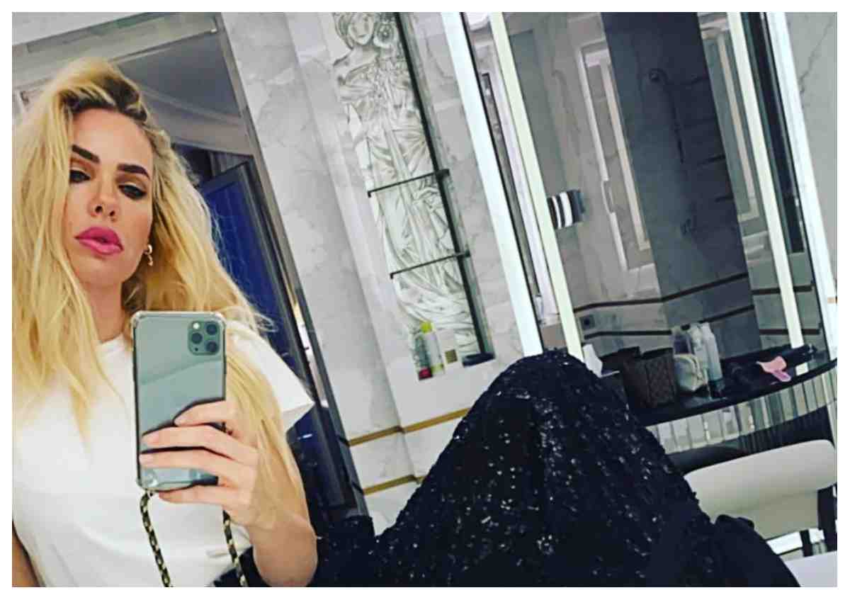Ilary blasi dove vive