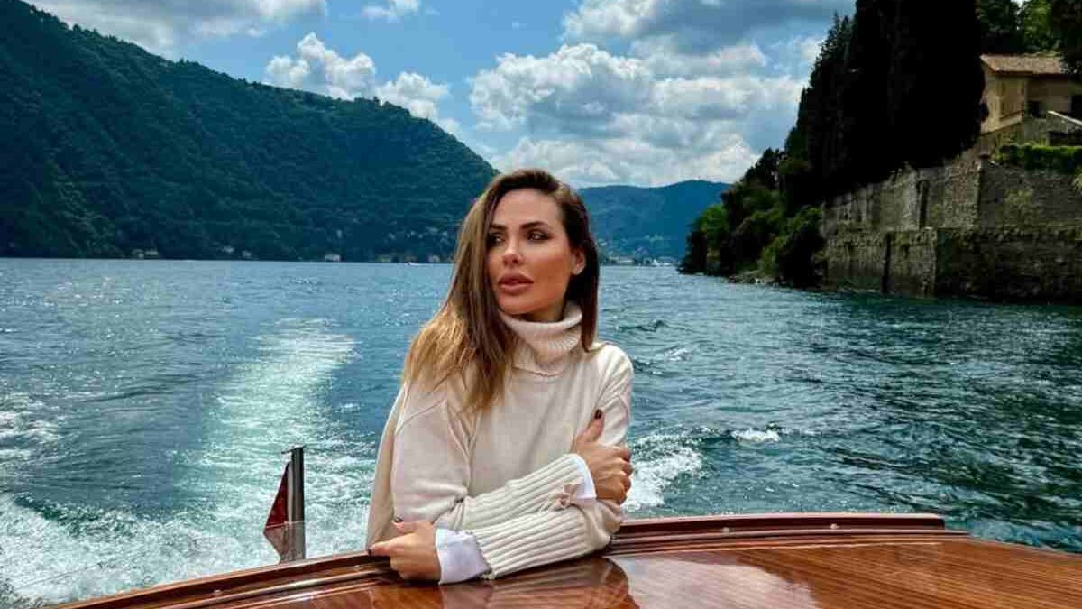 Ilary Blasi: età, il divorzio da Totti, gli studi, il nuovo compagno, i figli, profilo Instagram