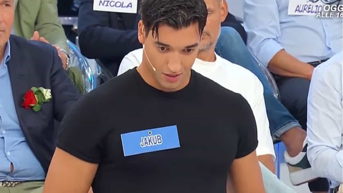 Chi è Jakub Bakkour: età, lavoro e studi, ex fidanzata, profilo Instagram. Tutto sul corteggiatore di Uomini e Donne