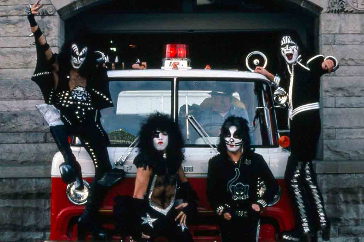 KISS