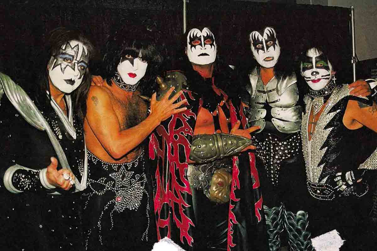 KISS