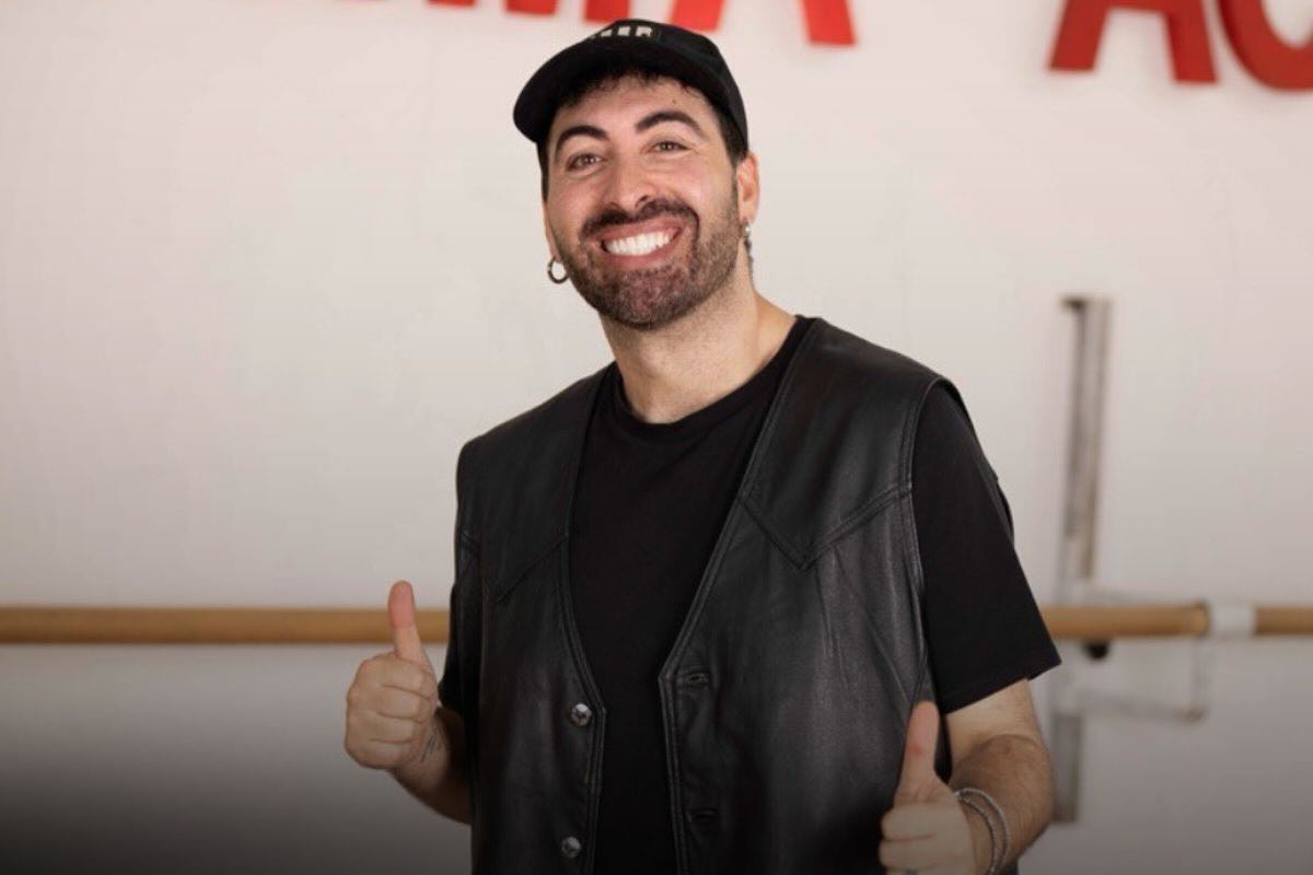 Chi è il nuovo Tribuno del popolo di Ballando con le Stelle: tutto su Matteo Addino, carriera e vita privata