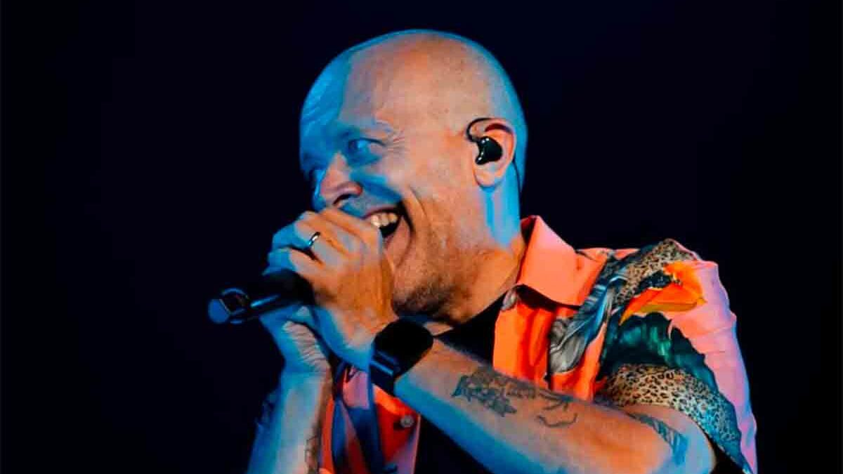 “Sanremo ’95 fu un incubo”: Max Pezzali rilegge “Senza averti qui” 30 anni dopo