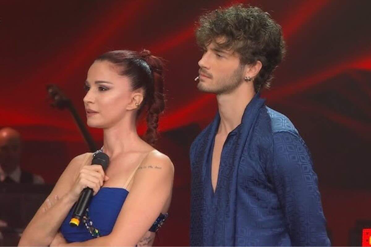 Nikita Perotti, vita privata, esordi, fidanzata, mamma, dove vive. Chi è il ballerino che fa coppia con Andrea Delogu a Ballando con le Stelle