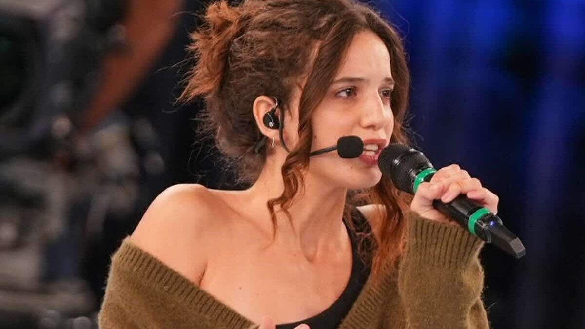 Penelope Maria Massa, età, dove vive, fidanzato, passioni: tutto sulla cantante di Amici 25
