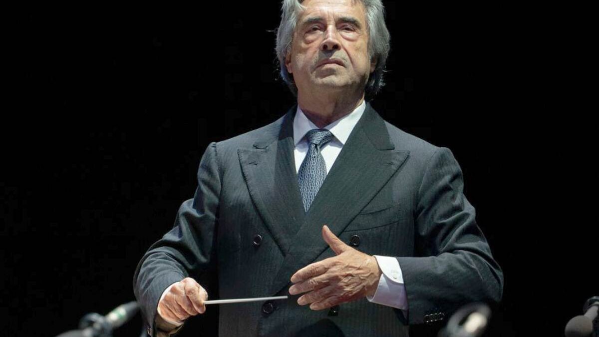 Riccardo Muti, ecco dove vive il Maestro: un casale straordinario immerso nella natura