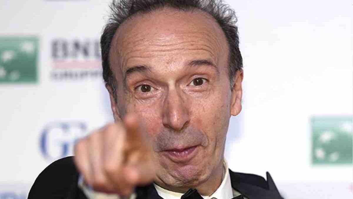 Roberto Benigni e la tv, da “Piccolo Diavolo” a cantore di Dante: mezzo secolo tra satira politica e riscatto intellettuale