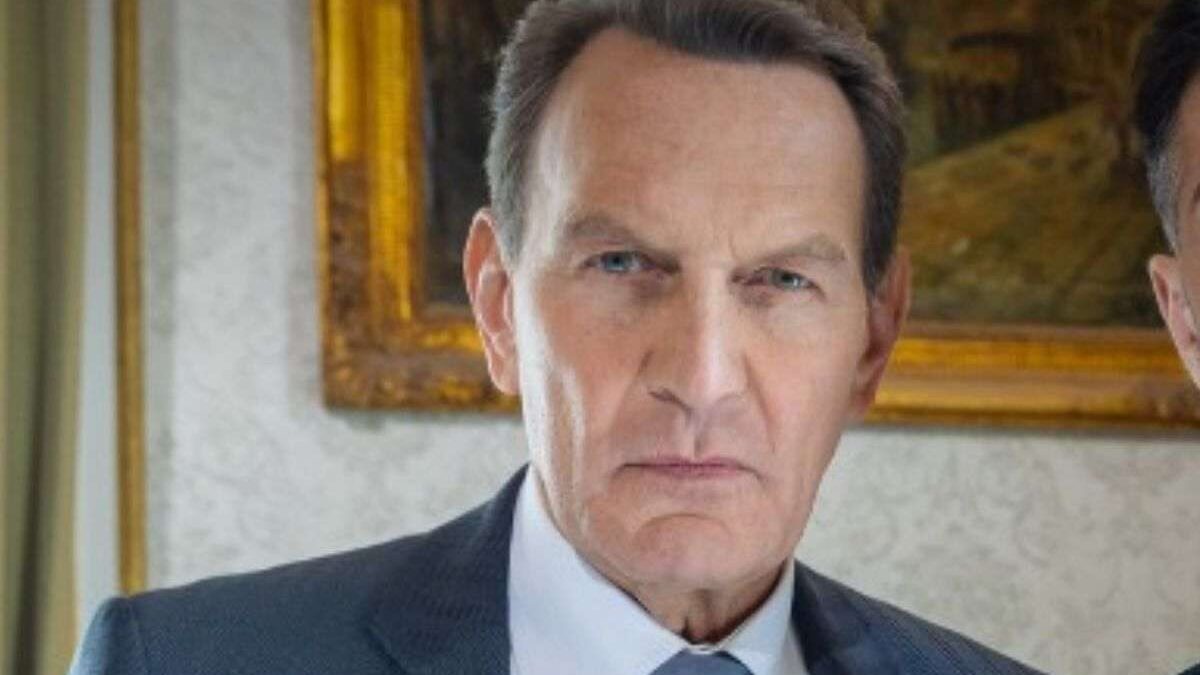 Un Posto al Sole, Roberto torna e si riprende tutto: nelle anticipazioni la vendetta di Ferri