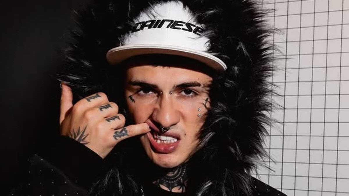 Rosa Chemical, età, canzoni, carriera, bacio con Fedez, malattia, studi, tutto sul concorrente di Ballando con le Stelle