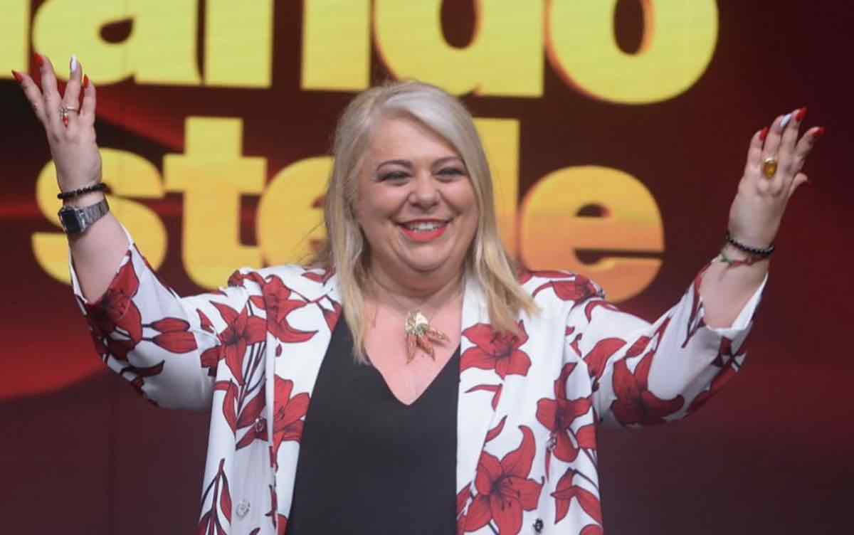 Rossella Erra e non solo: come funziona la pubblicità in tv e quando è occulta