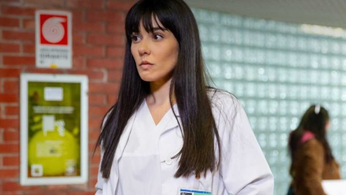 Un Posto al Sole, anticipazioni: emergenza in ospedale, Rossella è in pericolo