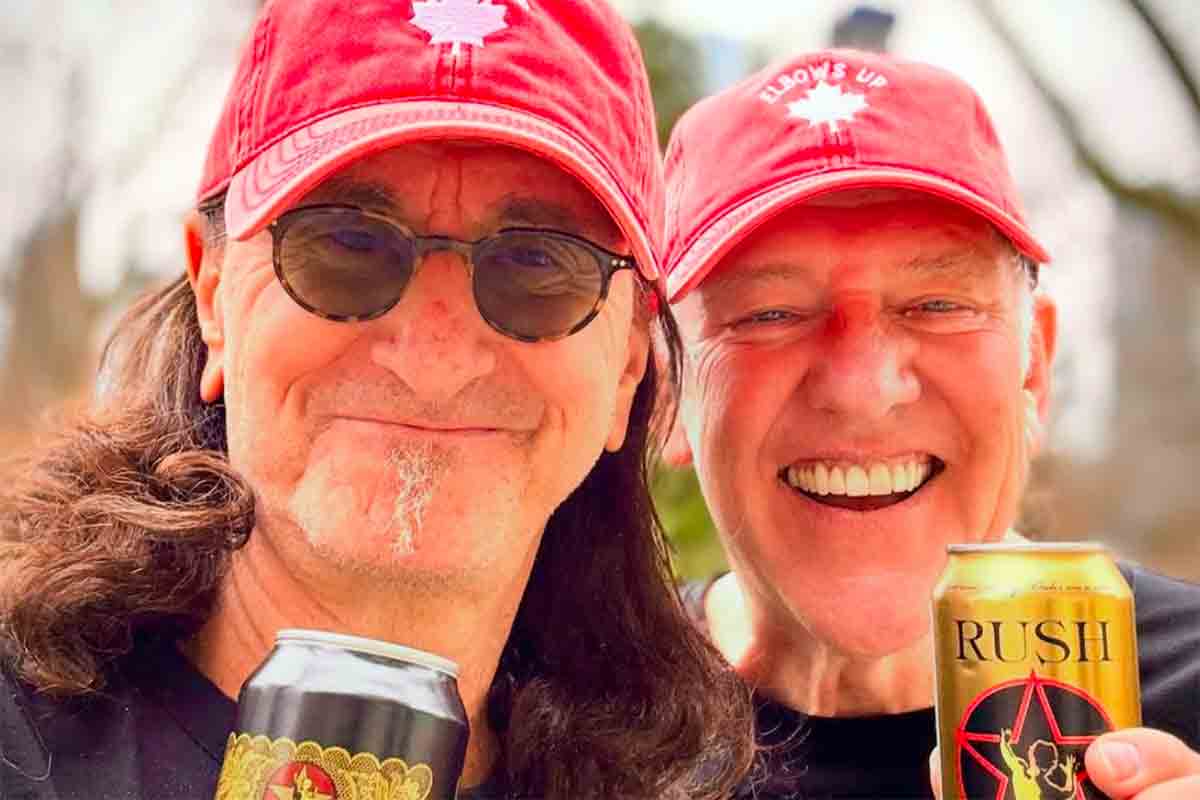 Rush, Geddy Lee e Alex Lifeson tornano in tour nel 2026: alla batteria c’è Anika Nilles