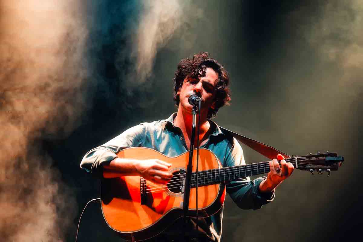 Jack Savoretti presenta il nuovo singolo Do It For Love e annuncia un concerto alla Royal Albert Hall
