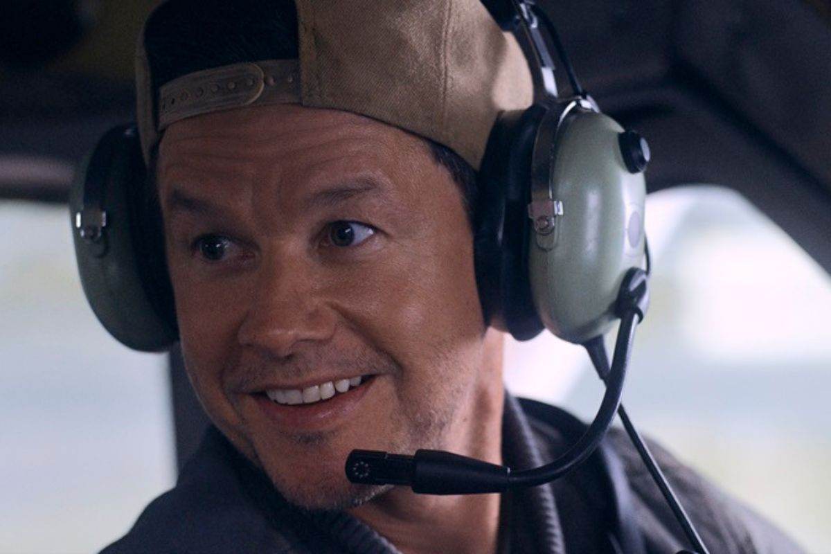 “Flight Risk – Trappola ad alta quota”: il thriller di Mel Gibson con Mark Wahlberg arriva su Sky Cinema