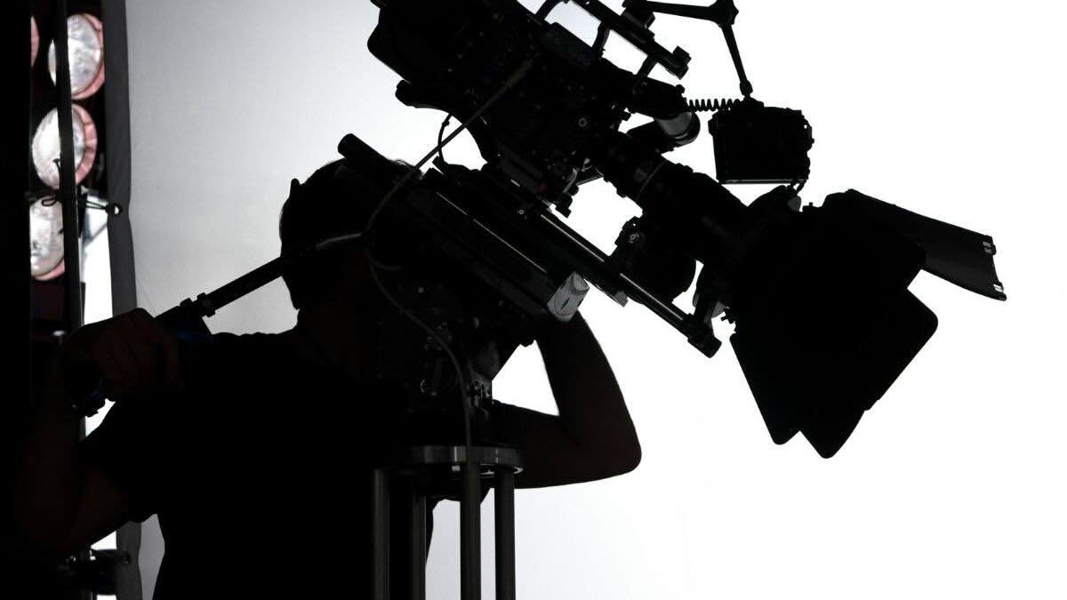 L’inverno non inizia senza di lui: stasera in Tv, il film cult che ha fatto sognare generazioni