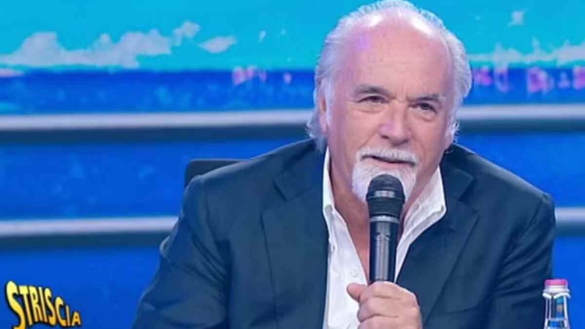 Striscia La Notizia, la trasmissione slitta ancora. Quando andrà in onda