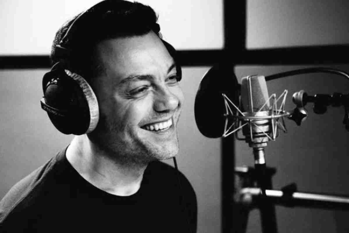 Tiziano Ferro ha un fratello che è identico a lui: chi è Flavio