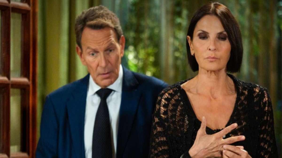Un Posto al Sole, anticipazioni bomba: Marina scopre il terribile segreto di Vinicio, Michele in crisi nera