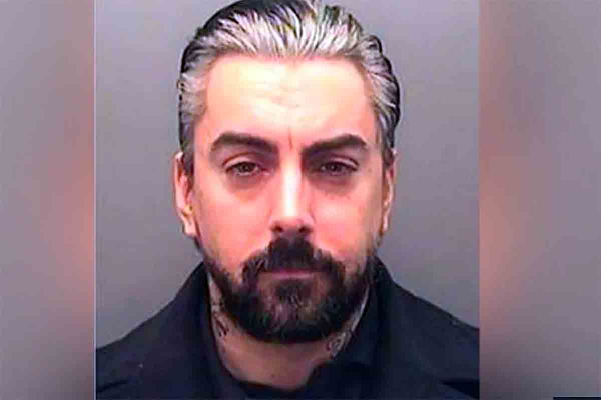 Ian Watkins, ex frontman dei Lostprophets, ucciso in carcere: aveva 48 anni