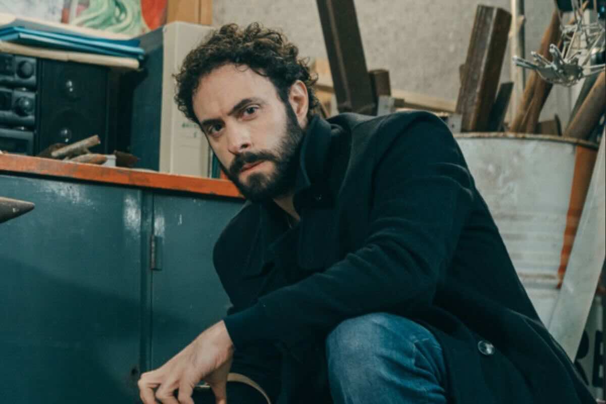 L’altro ispettore, la nuova serie Rai sulla sicurezza sul lavoro. Alessio Vassallo a TvBlog: “È stata dura, un’emorragia che sembra non finire mai”