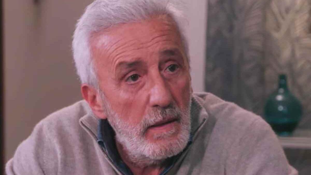 Un Posto al Sole, l’ultimo gesto di Raffaele prima di andar via per sempre commuove tutti: le anticipazioni