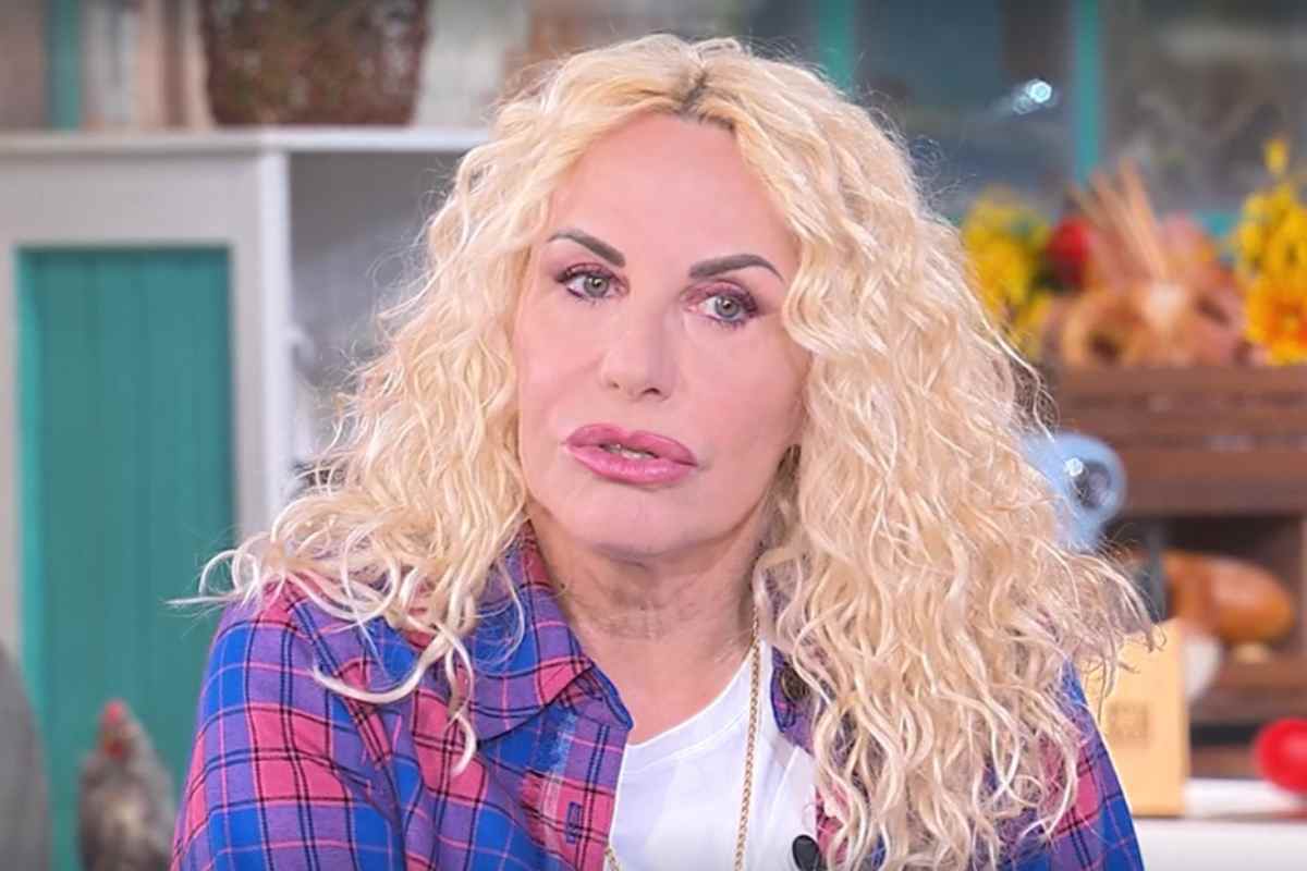“È successo di tutto”, Antonella Cleirici spiazza il pubblico di È sempre Mezzogiorno