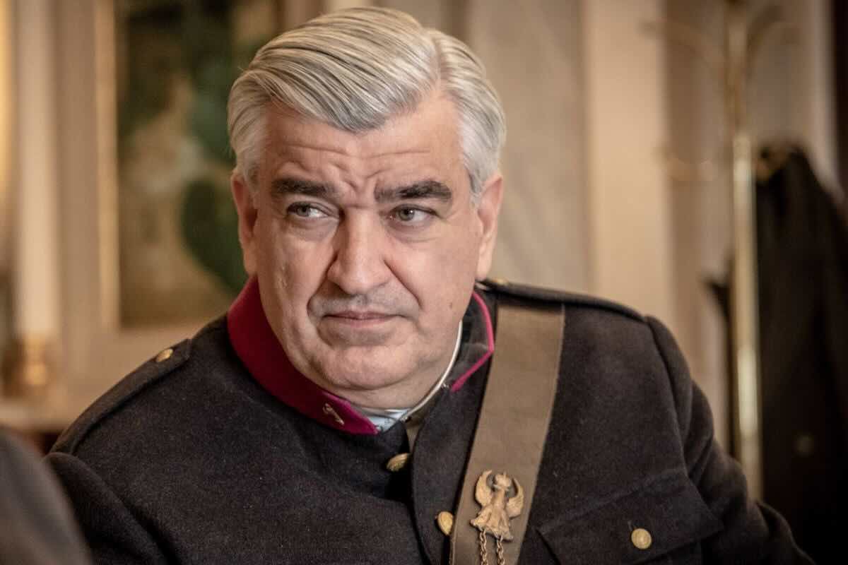 Il Commissario Ricciardi, intervista ad Antonio Milo: “Il lutto spingerà Maione sull’orlo del baratro, è stato un processo doloroso”. E sulla quarta stagione…