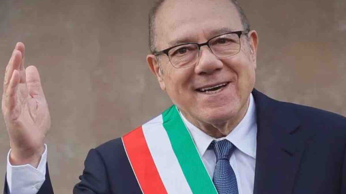 Carlo Verdone, compleanno da Sindaco: Roma ringrazia un simbolo della televisione e del cinema italiano